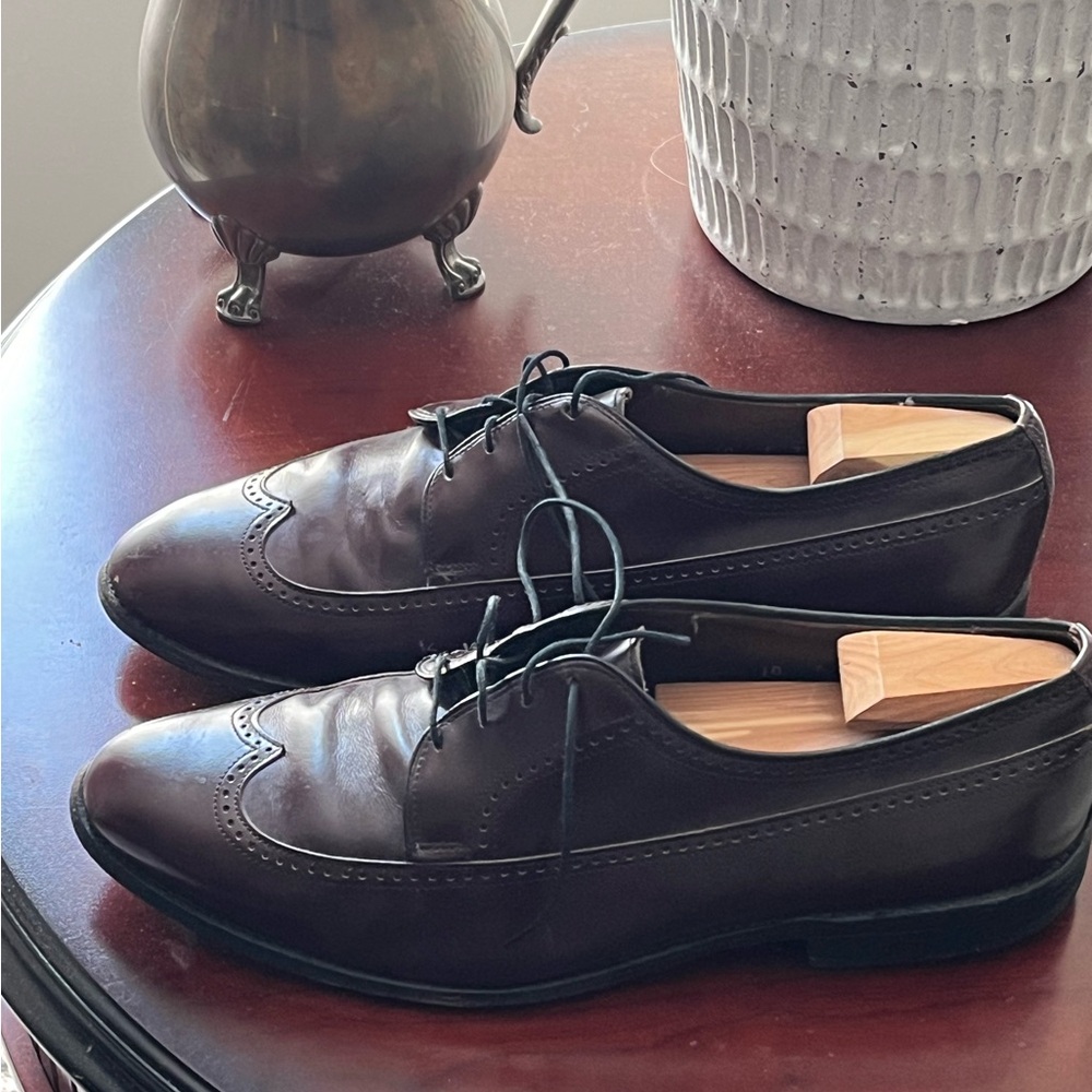 Allen-Edmonds handcrafted men’s dress shoe.  Size 10 E in excellent condition. - Picture 3 of 7